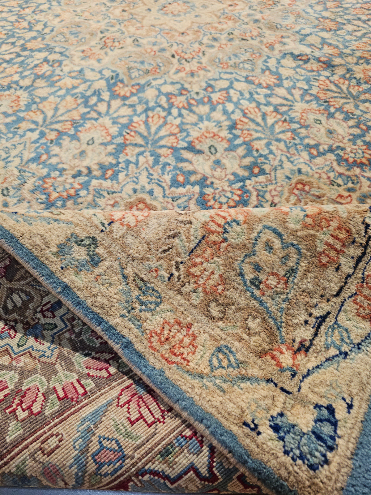 Kerman Classic Persian rug. 80686 - 220x218cm