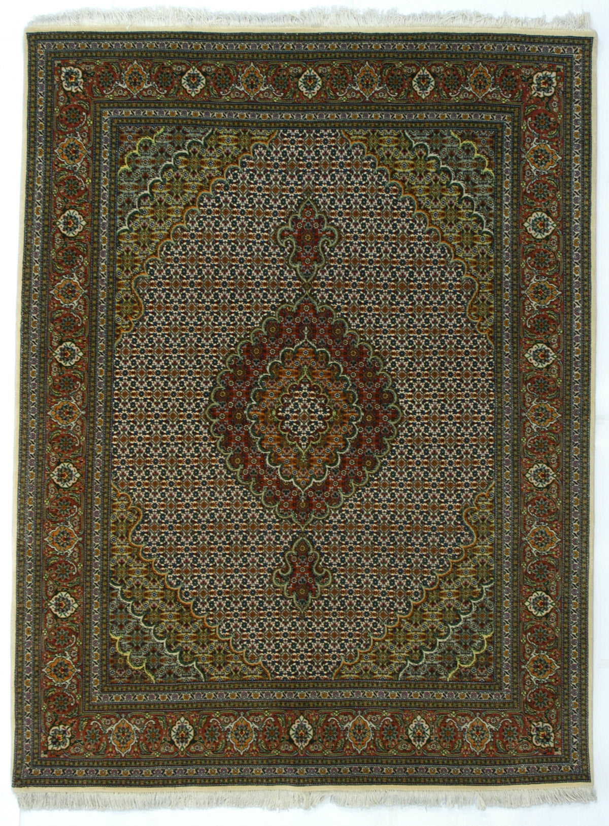 Fine Tabriz in Mahi design. No. 69994 203x154cm
