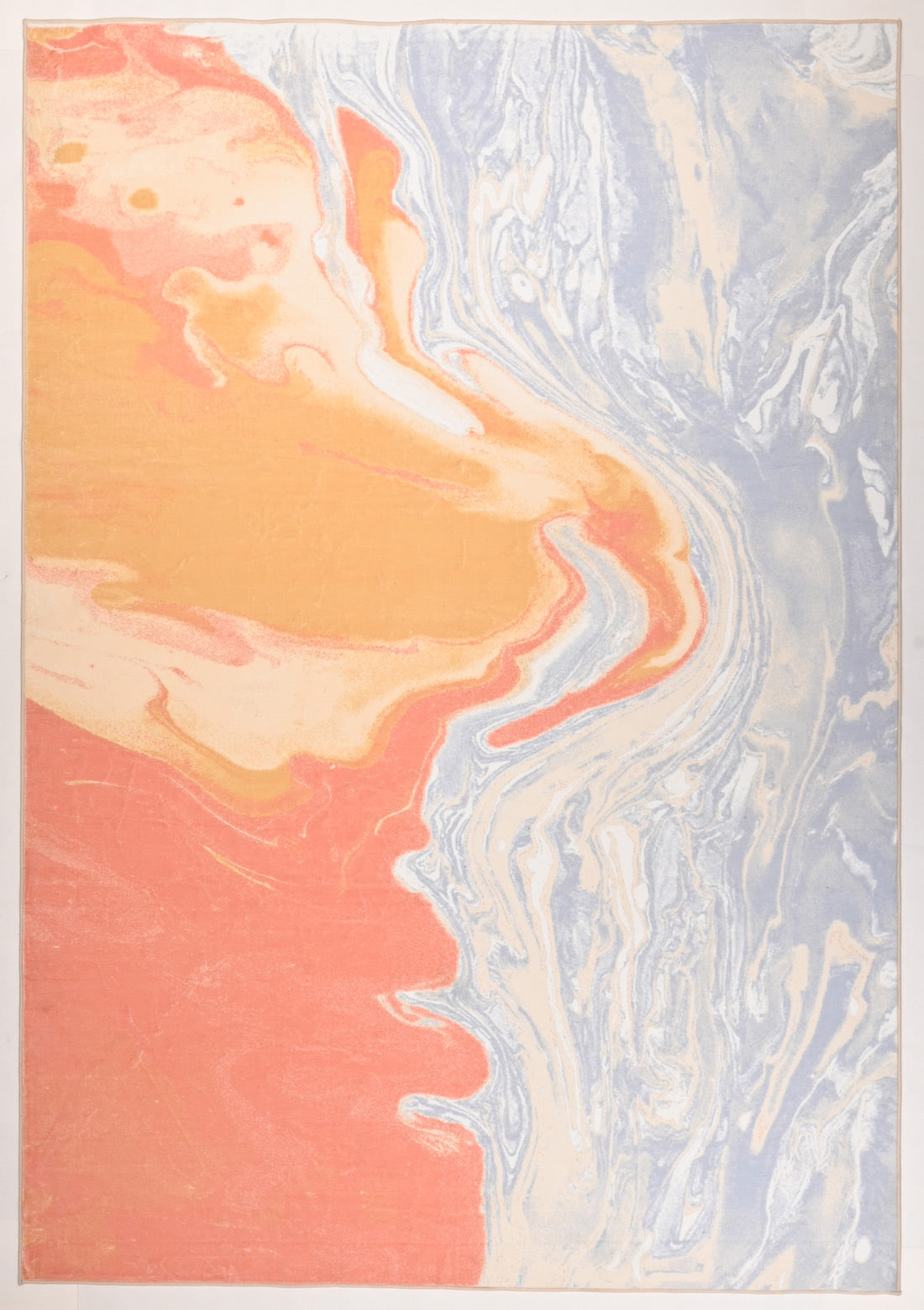 RQ3.0004 - A contemporary modern rug