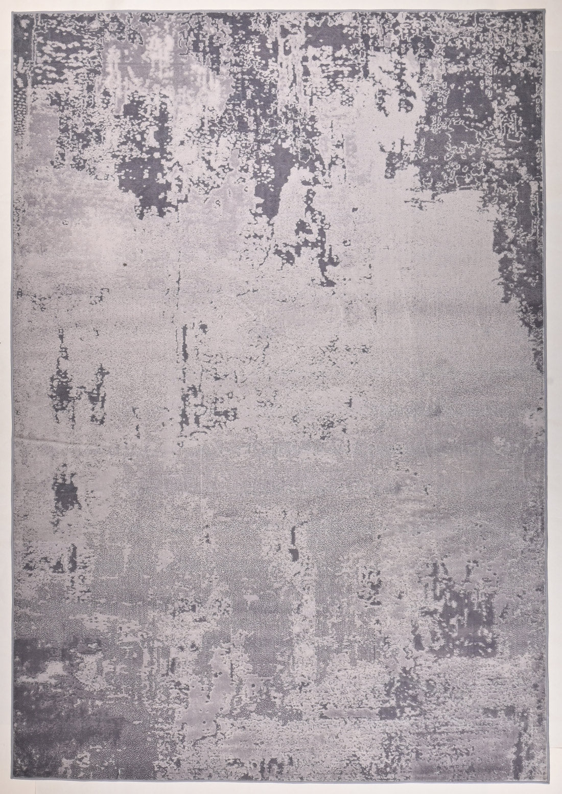RQ3.0008 - A contemporary modern rug