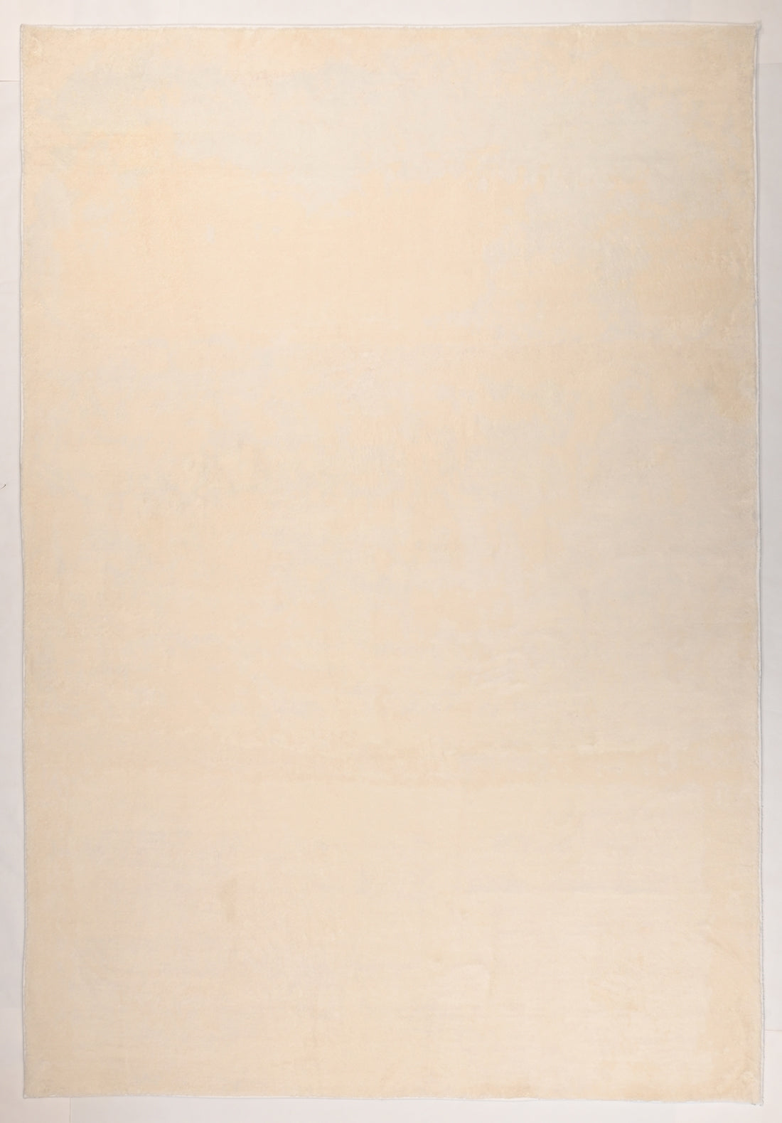 RQ3.0017.TK.000.RC: A modern rug