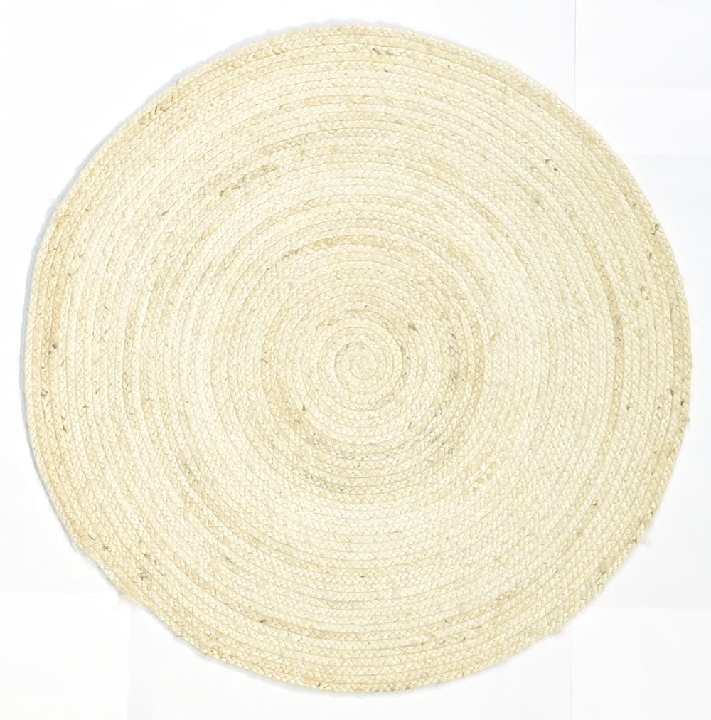 Jute rugs in white.