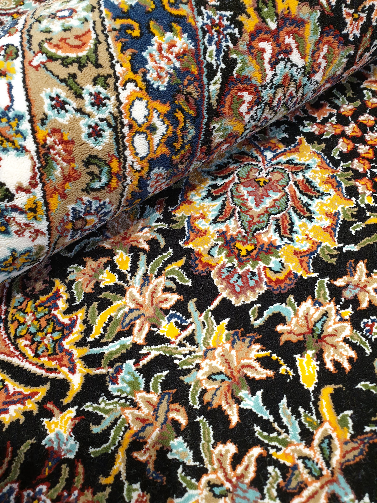 Midnight garden, A fine rug.