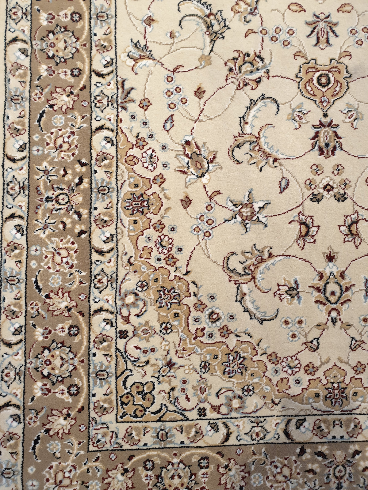 Garden Basin, A runner.