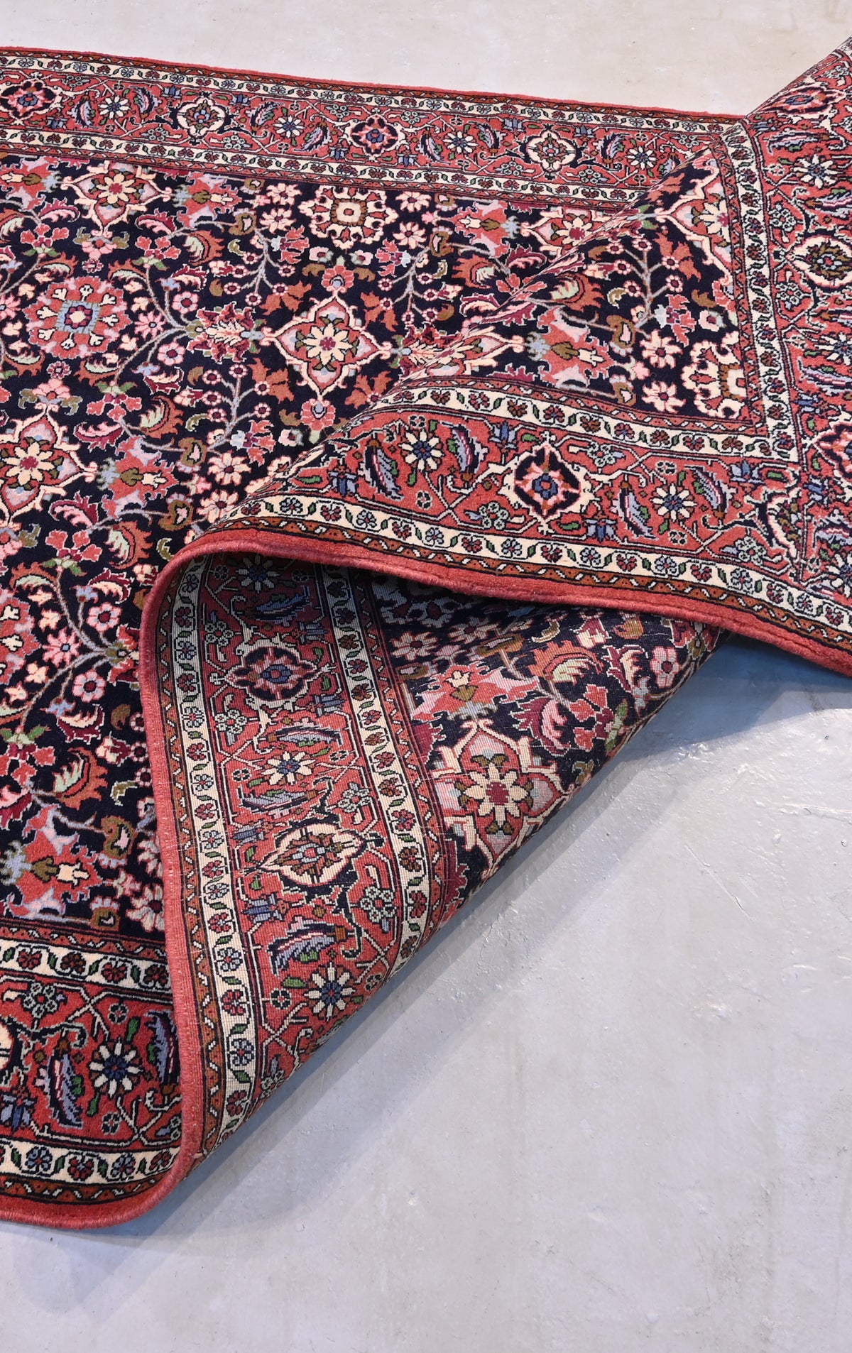 A Bijar design &quot;Iron&quot; Carpet Number 72617 (141x217cm)