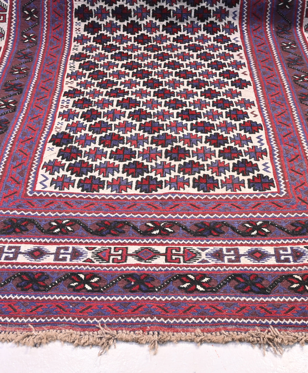 A Baluch rug Number 850239 (270x195cm)