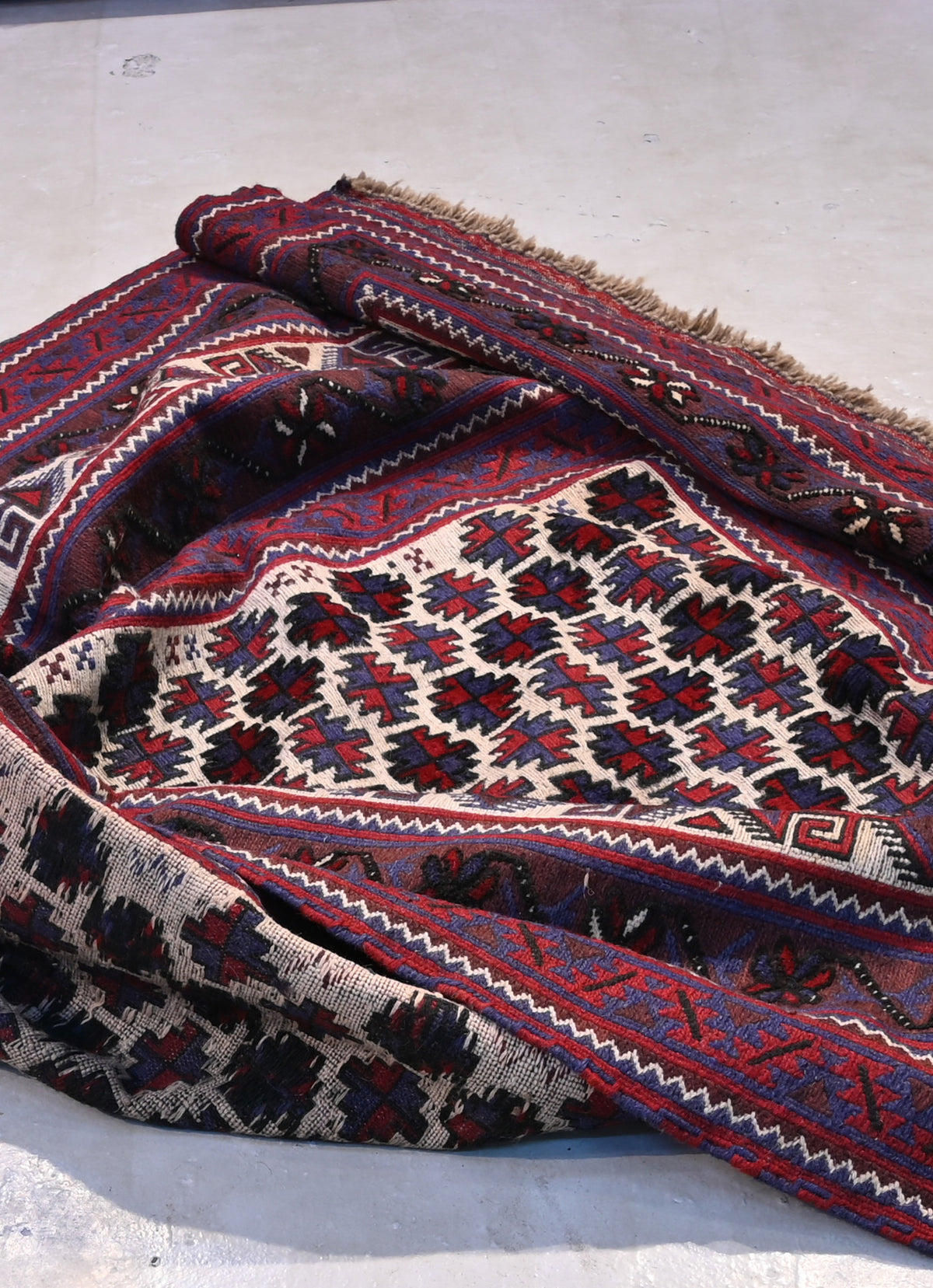 A Baluch rug Number 850239 (270x195cm)