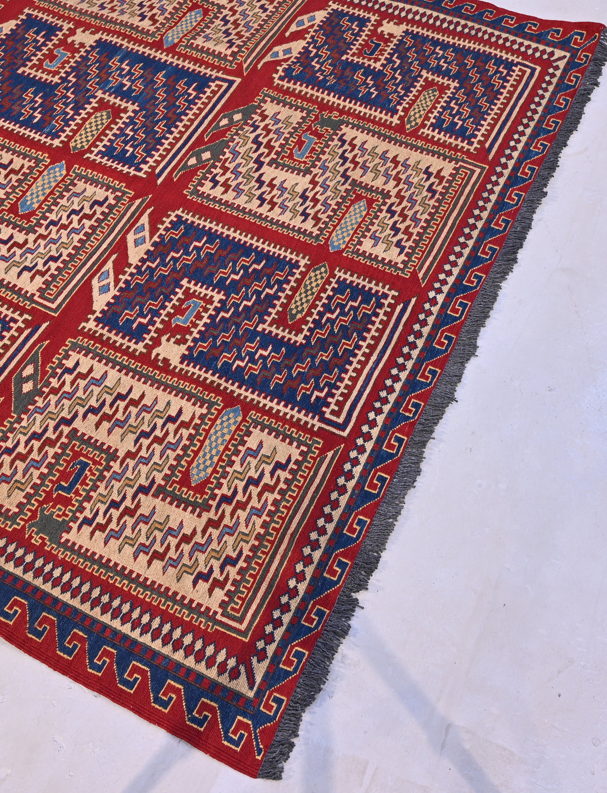 A Caucasian Sumak flat-weave Number 43705 (212x143cm)
