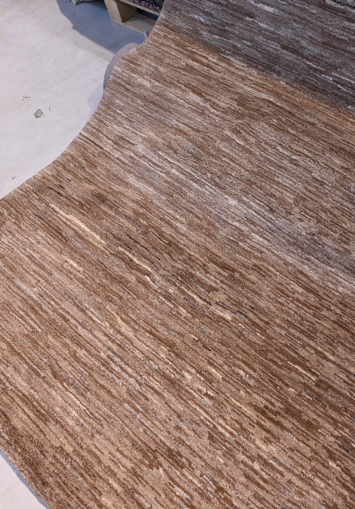 A Gabbeh Nomadic Rug. Number 157800 160x218cm