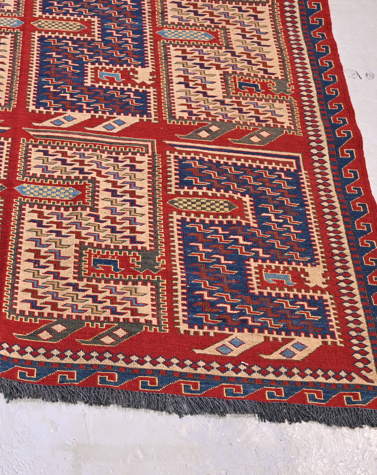 A Caucasian Sumak flat-weave Number 43705 (212x143cm)