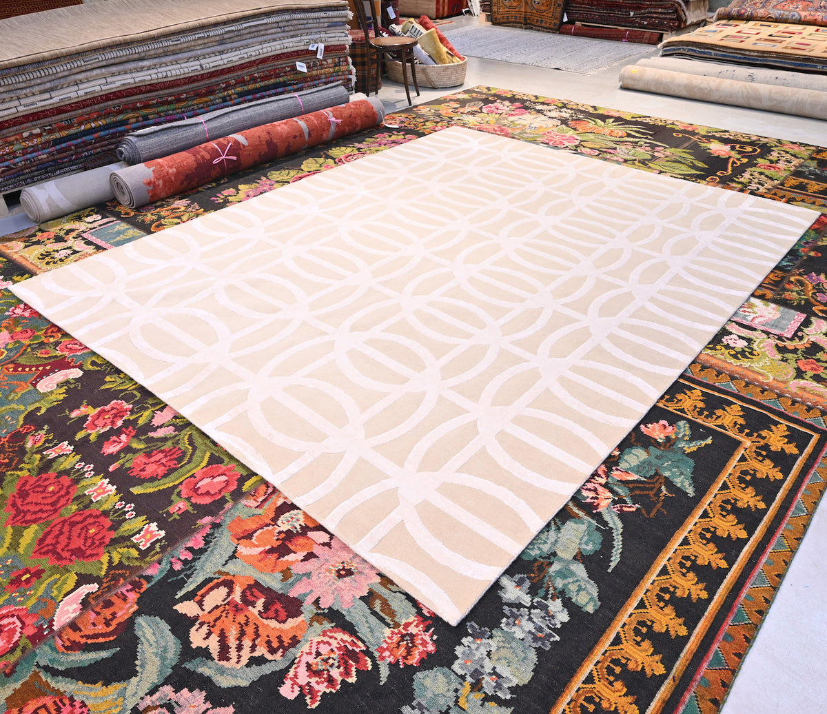 A modern Nepalese rug Number 850241 306x249cm