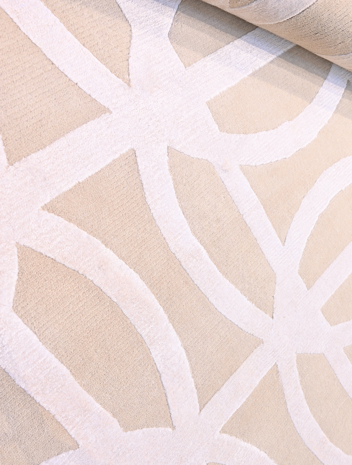 A modern Nepalese rug Number 850241 306x249cm