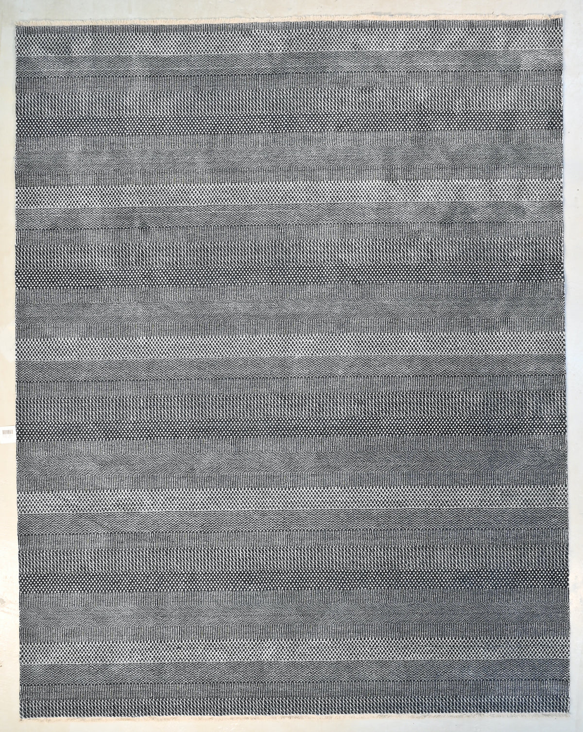 Deep sea; A modern rug. (GRS-66-10)