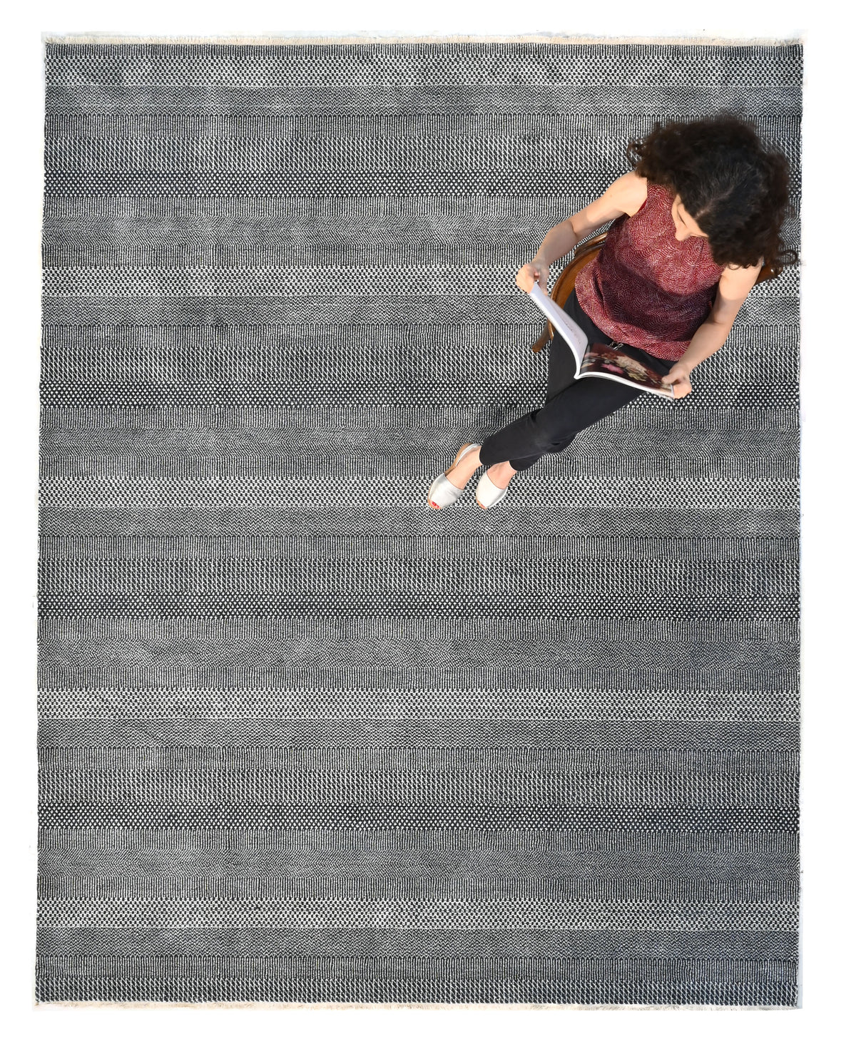 Deep sea; A modern rug. (GRS-66-10)