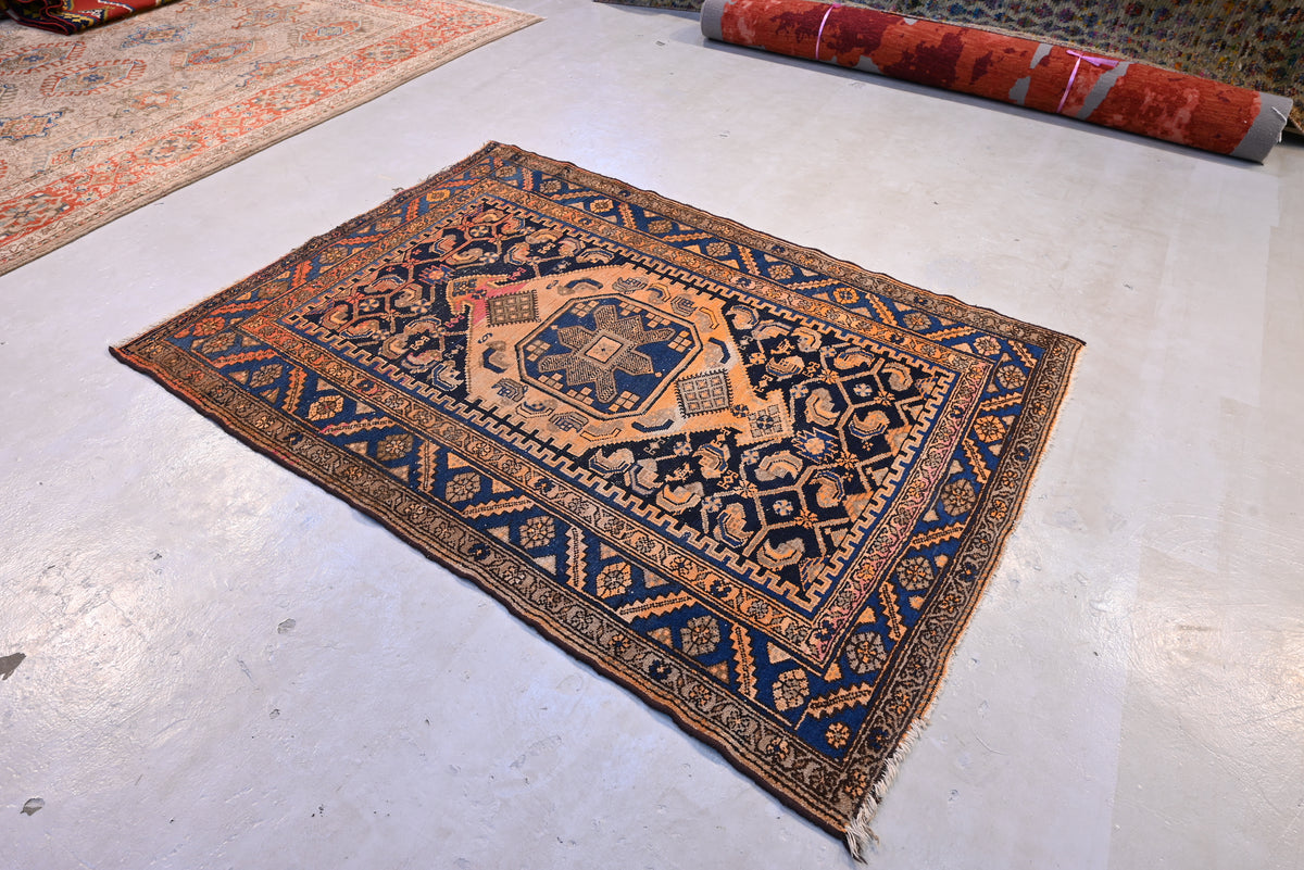 A Shahsavan rug number, 850235 (180 x 125cm)