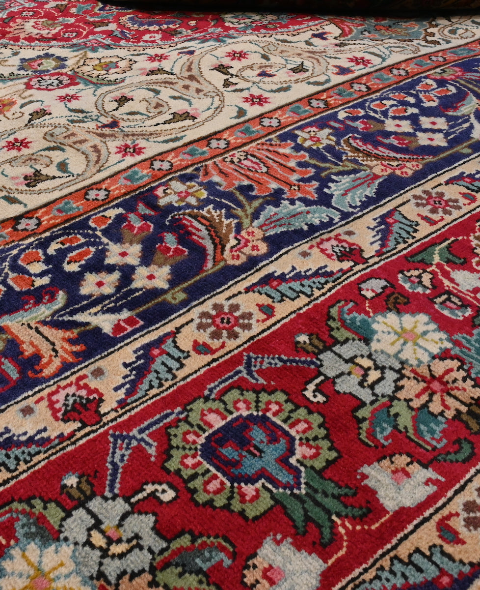 A Persian Tabriz carpet, No. 164371 200x310cm